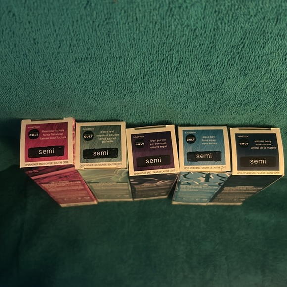 Semi permanent hair color bundle - Picture 2 of 2